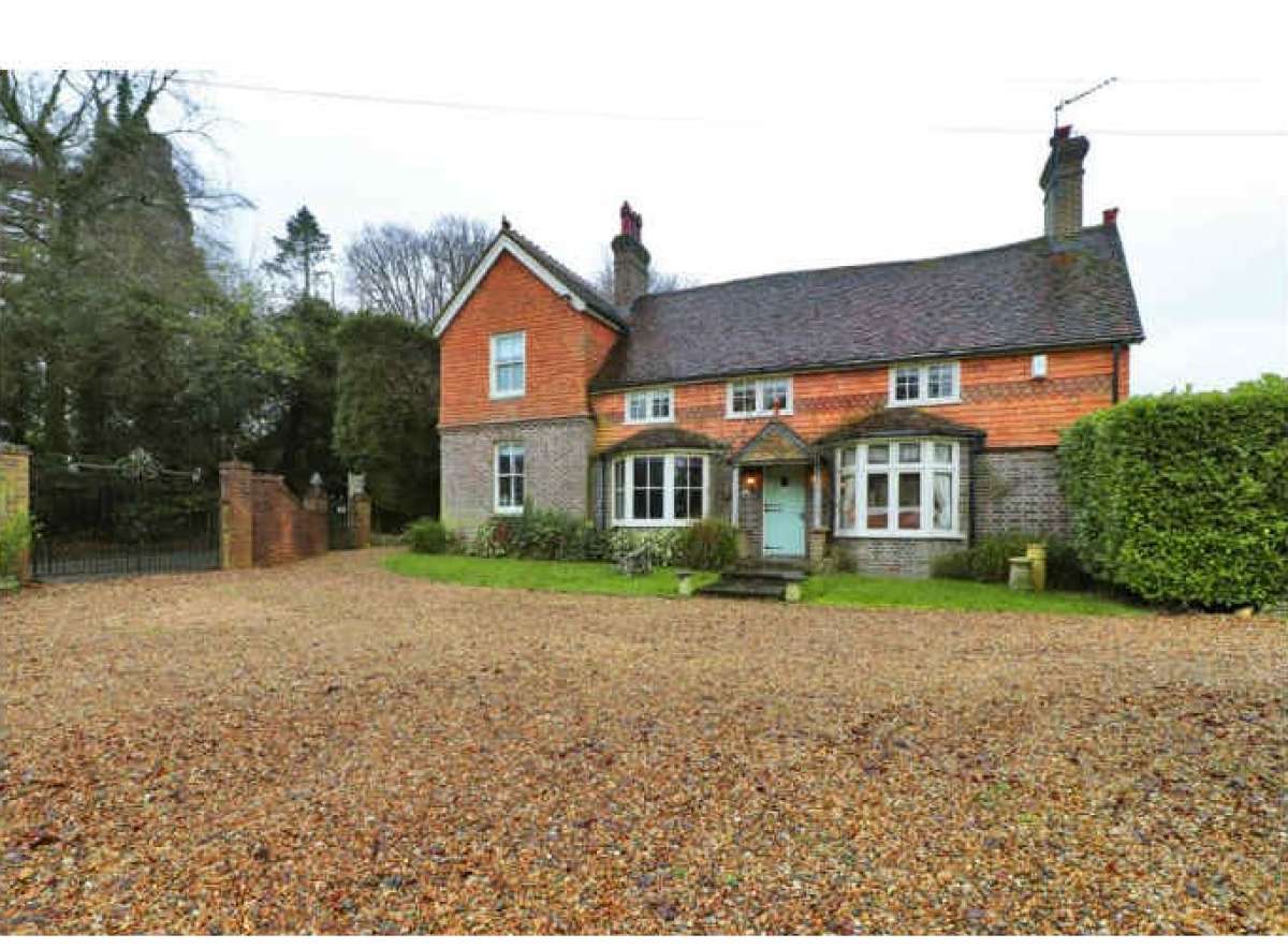 Industrial Unit in Crawley - photo 2