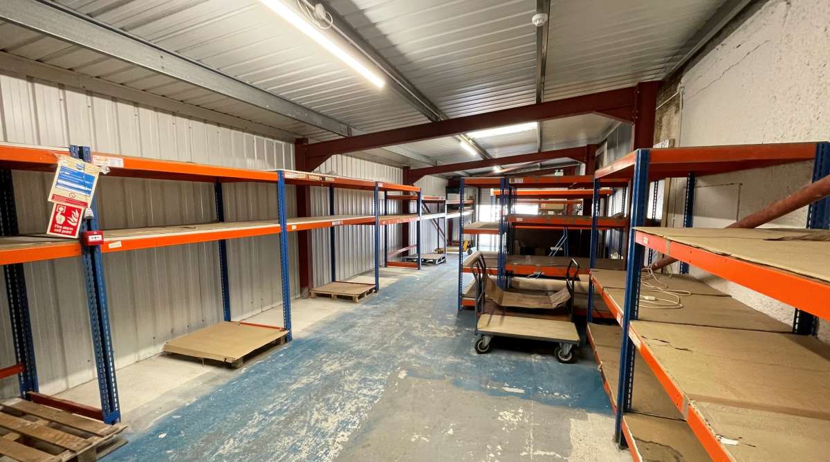 Industrial Unit in Rottingdean - photo 4