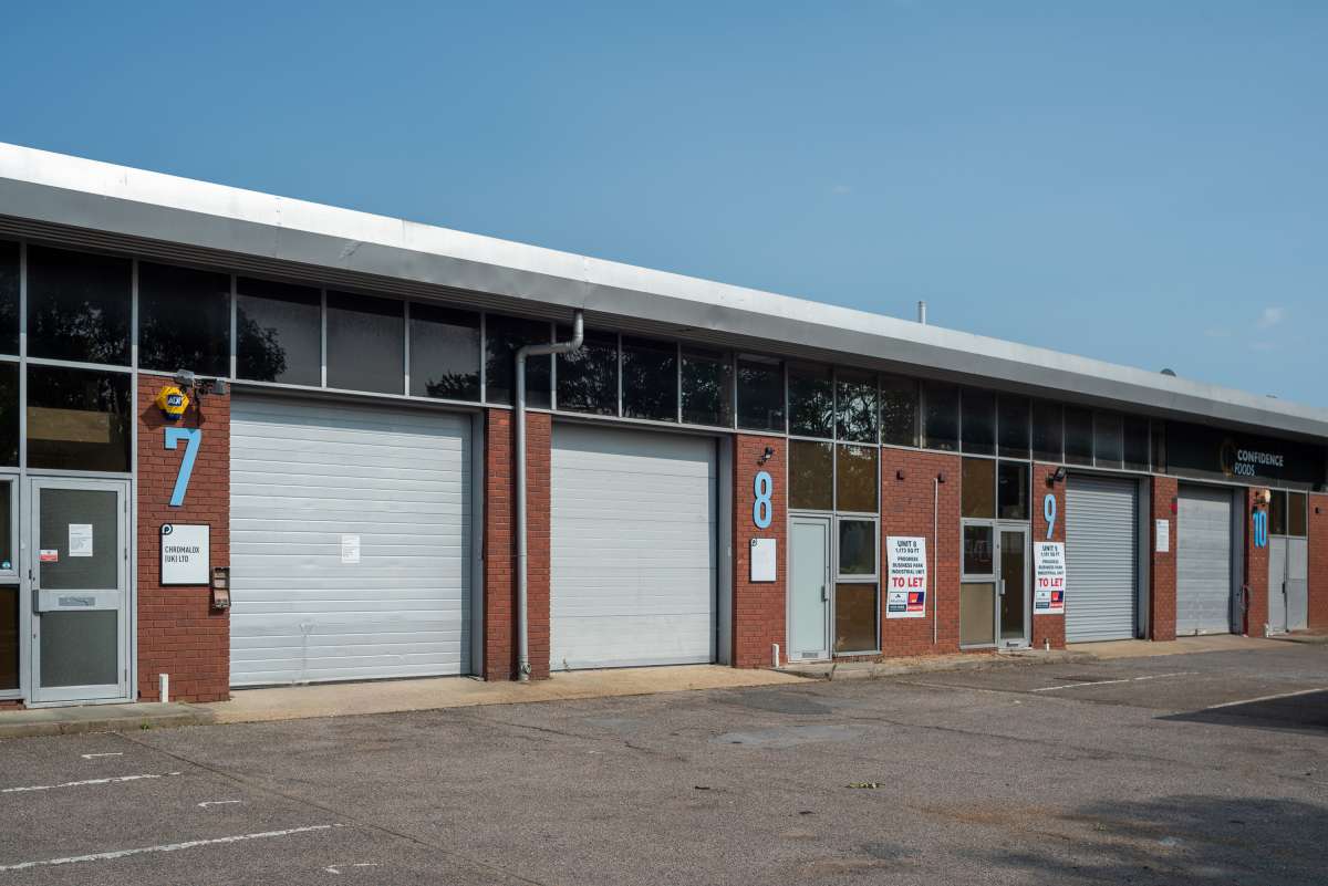 Industrial Unit in Croydon - photo 2