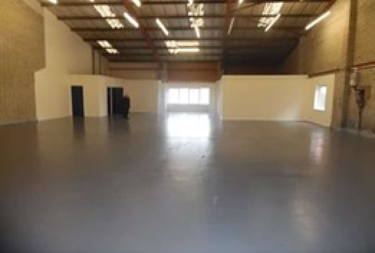 Industrial Unit in Worthing - photo 2