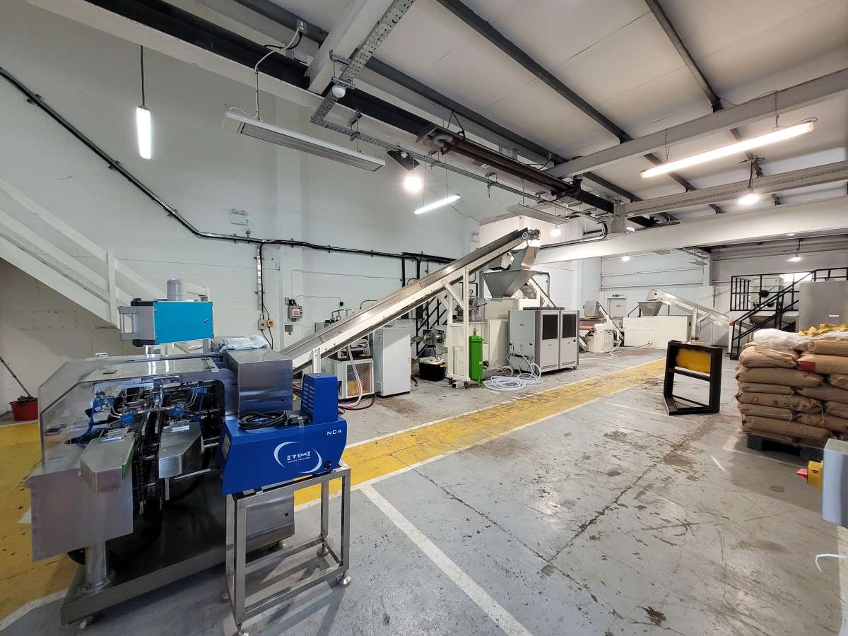 Industrial Unit in Sandy - photo 3