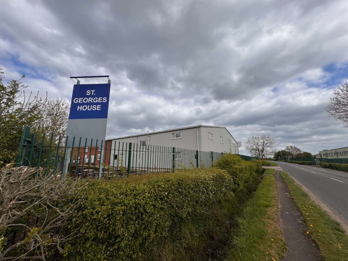 Industrial Unit in Leicester - photo 2