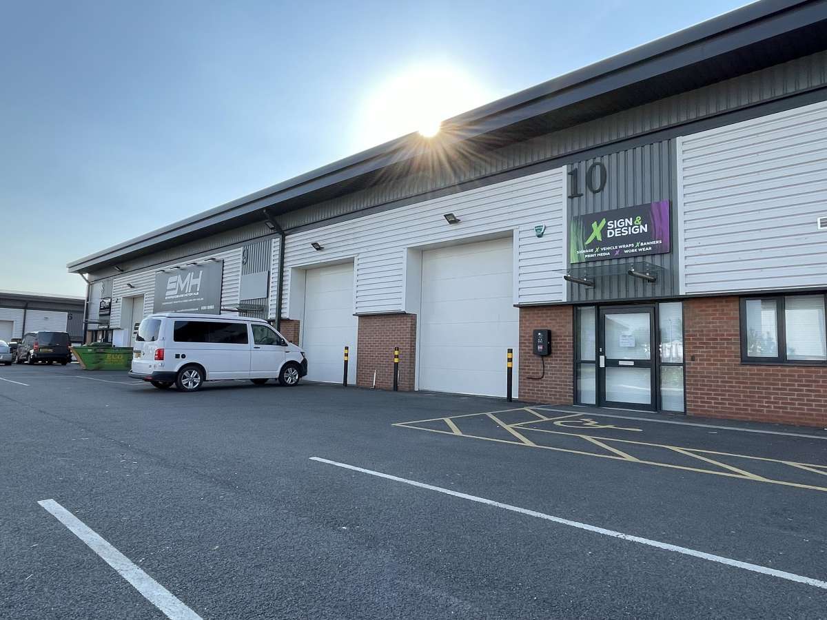 Industrial in Burton On Trent