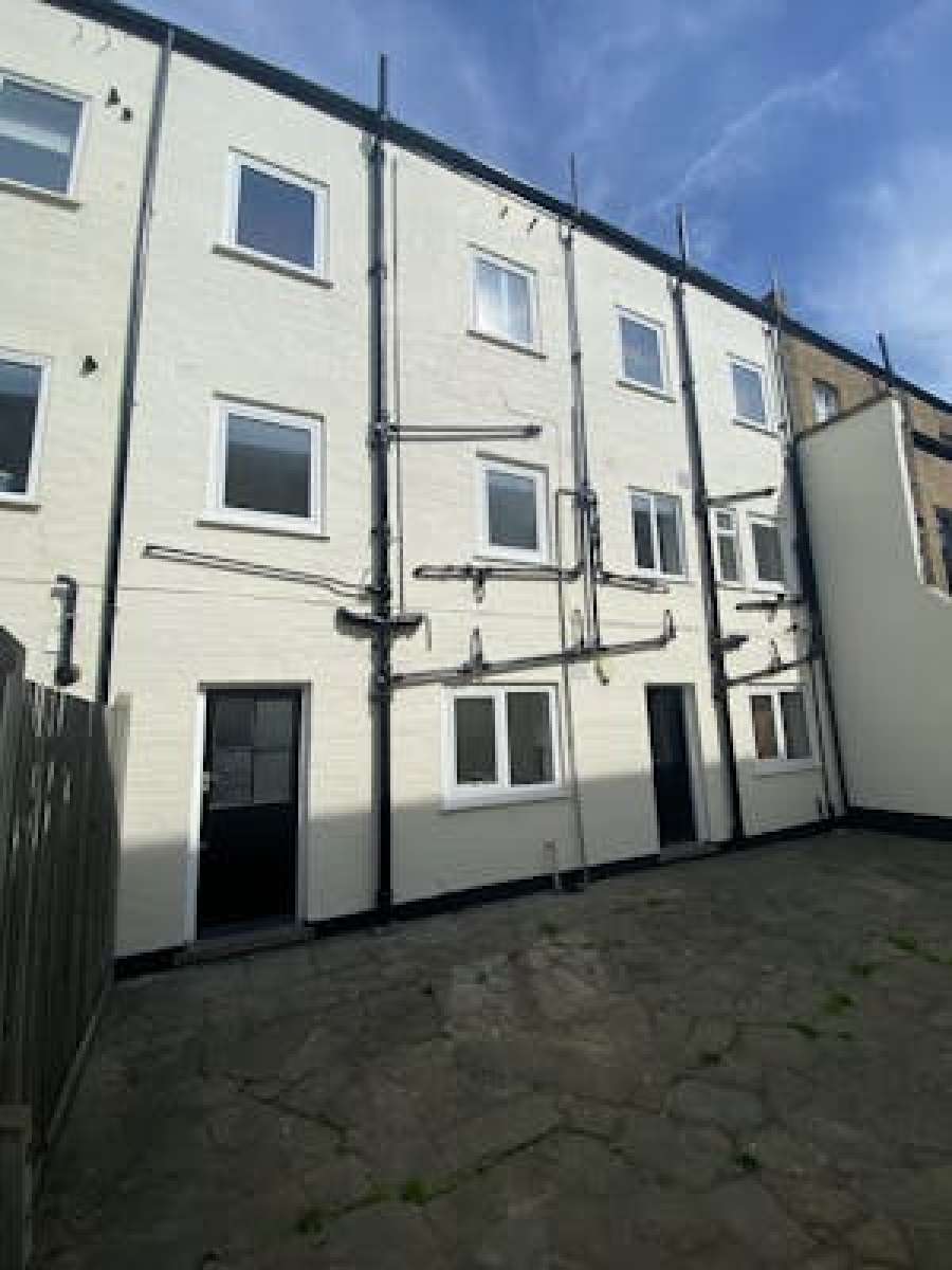 Industrial Unit in Green Street Green - photo 3