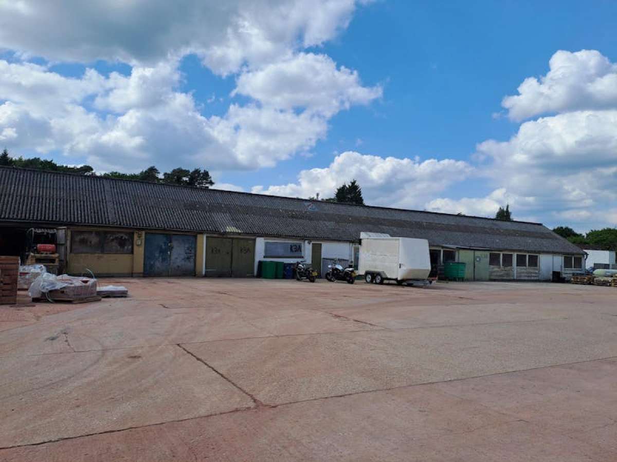 Industrial Unit in Storrington - photo 4