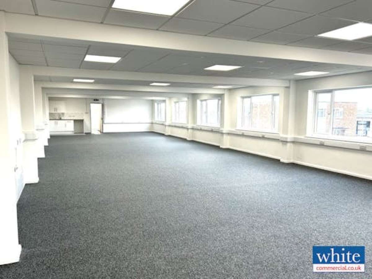 Industrial Unit in Bicester - photo 4