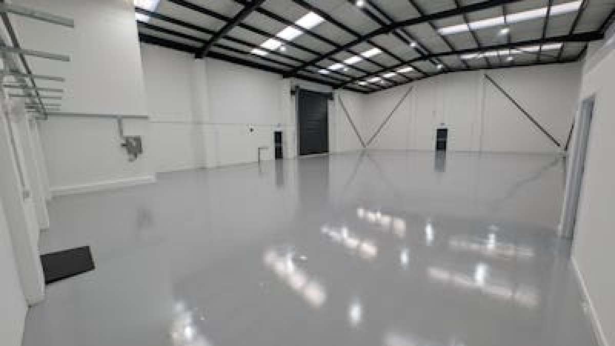 Industrial Unit in Ringwood - photo 4