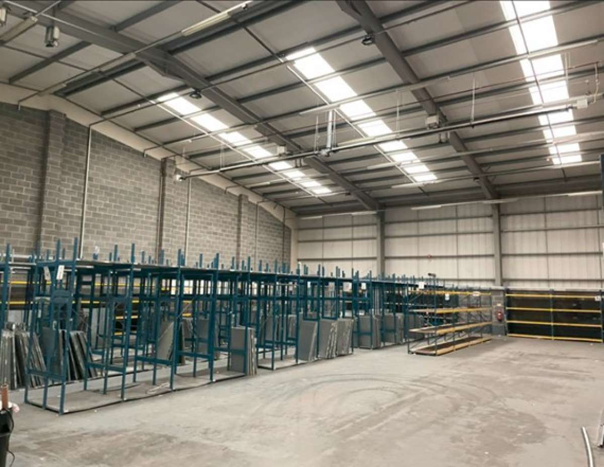 Industrial Unit in Bristol - photo 3