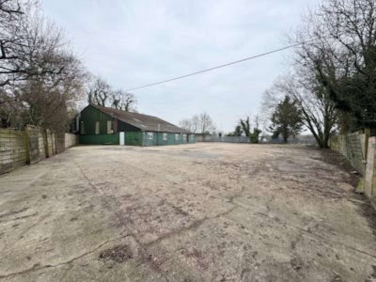 Industrial Unit in Winchester - photo 2