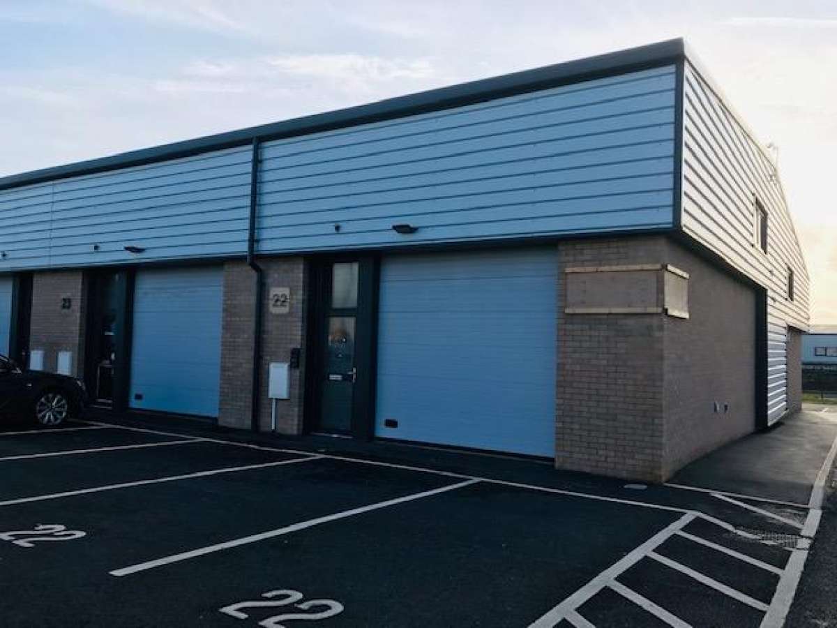 Industrial Unit in Blackpool - photo 2