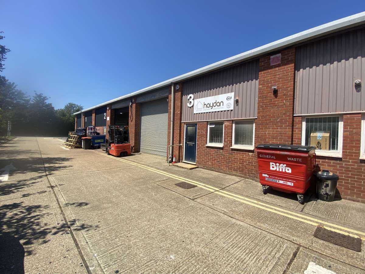 Industrial Unit in Havant - photo 3