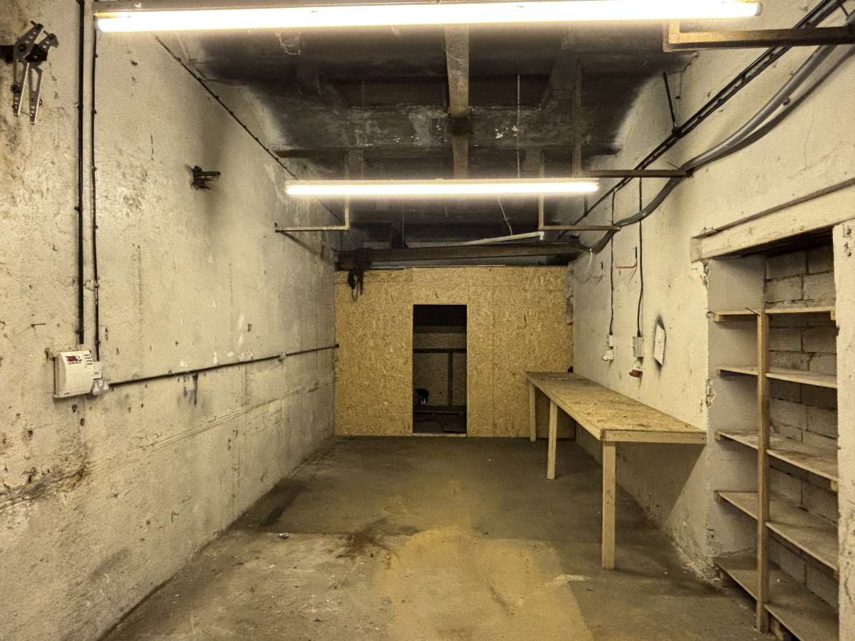 Industrial Unit in Halifax - photo 3