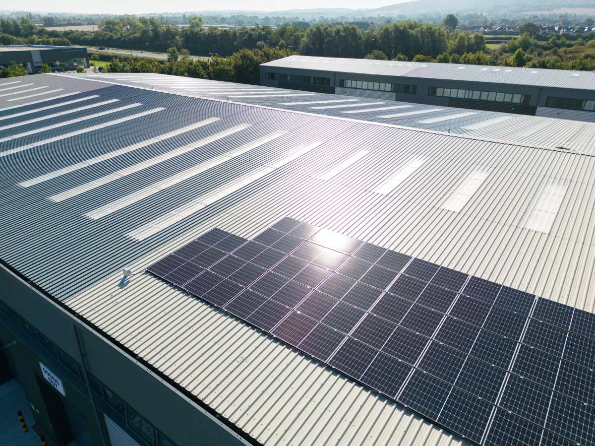 Industrial Unit in Leatherhead - photo 4