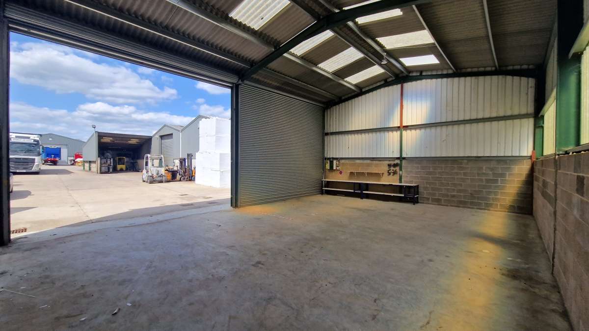 Industrial Unit in Hinckley - photo 3