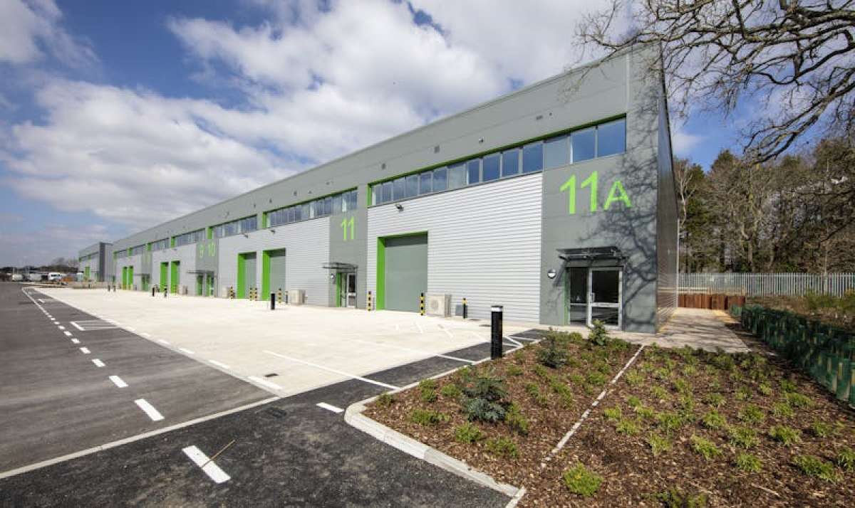 Industrial Unit in Wimborne - photo 2