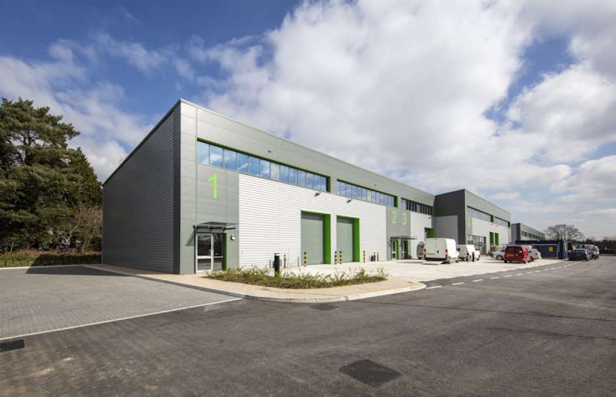 Industrial Unit in Wimborne - photo 2