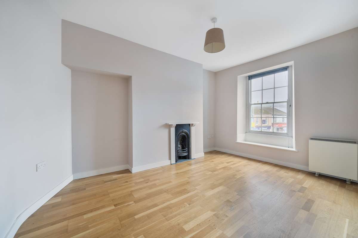 Industrial Unit in Truro - photo 3