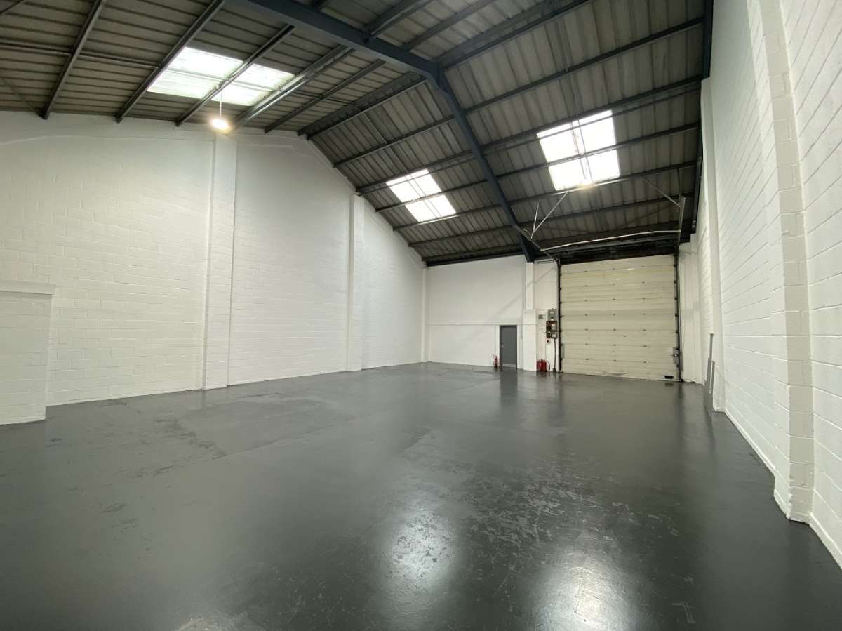Industrial Unit in Alcester - photo 3
