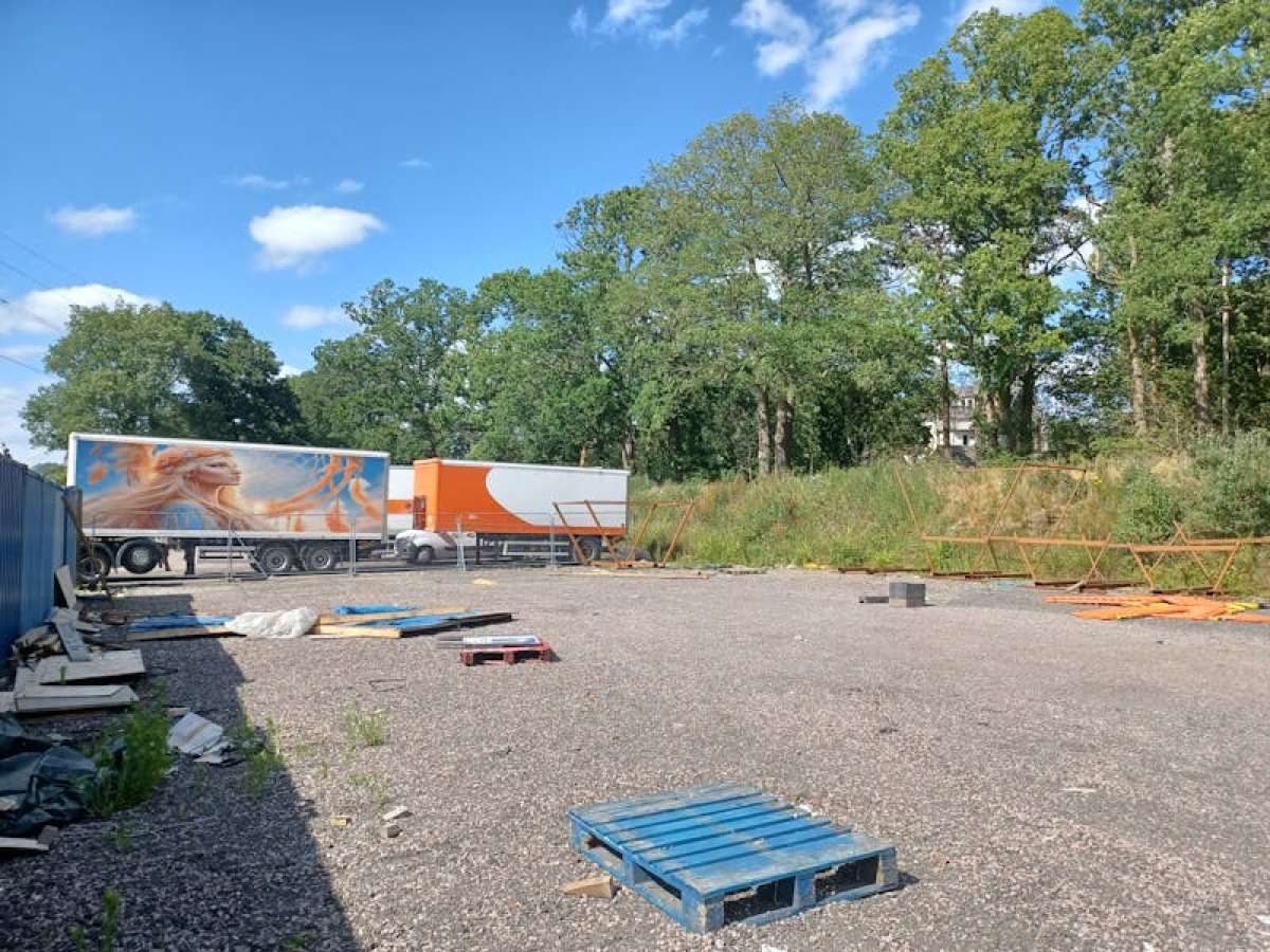 Industrial Unit in Horley - photo 4