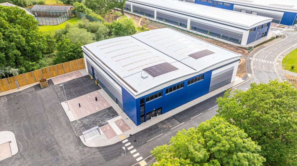 Industrial Unit in Burgess Hill - photo 3