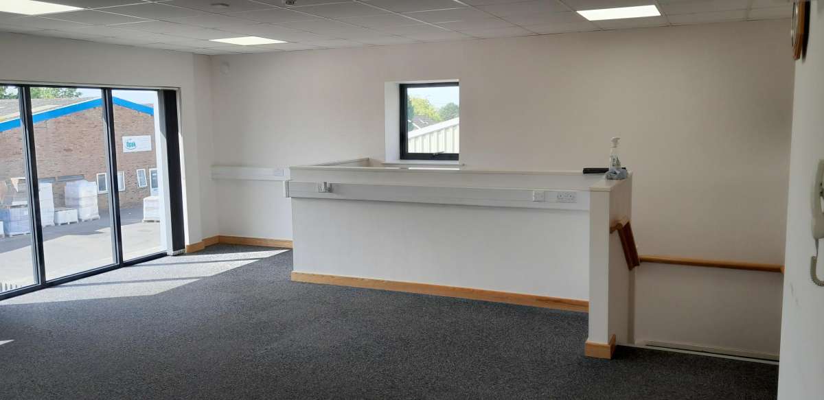 Industrial Unit in Ashford - photo 3