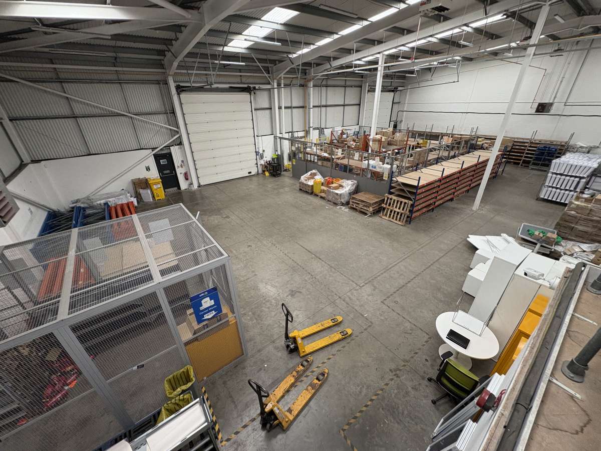 Industrial Unit in Birmingham - photo 2