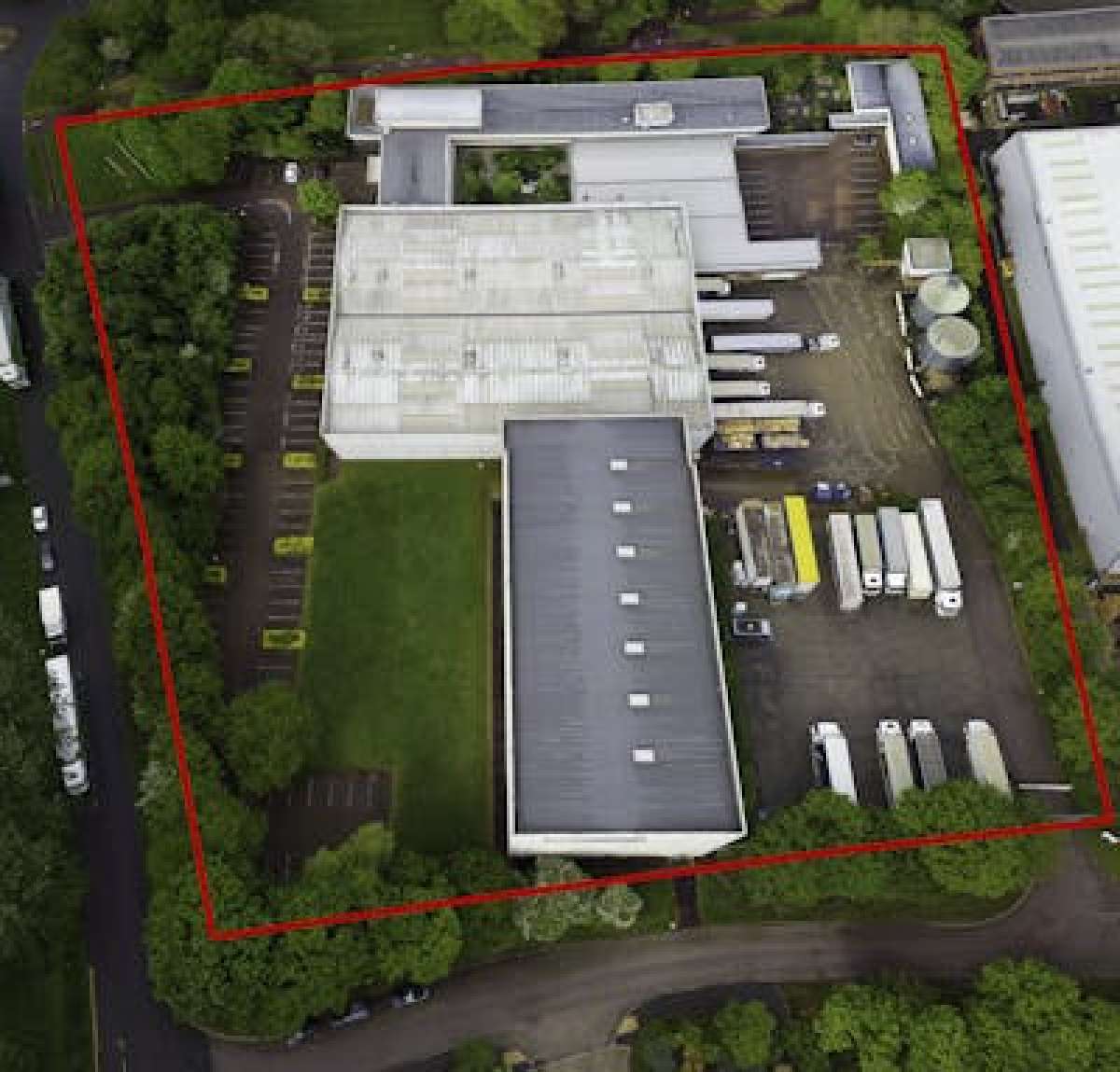 Industrial Unit in Milton Keynes - photo 3