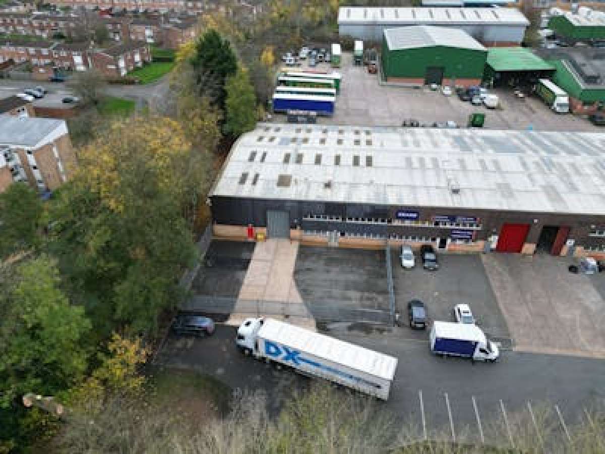 Industrial Unit in Northampton - photo 3