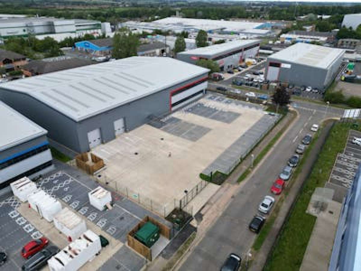 Industrial Unit in Northampton - photo 3