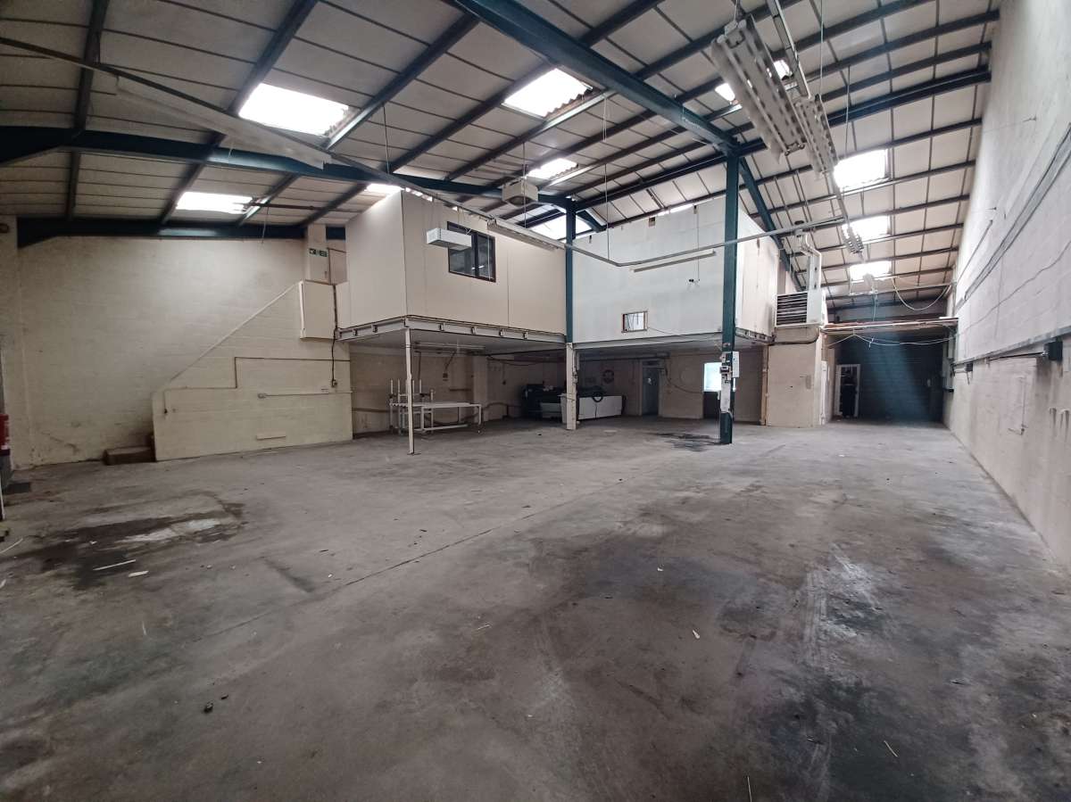 Industrial Unit in Plymouth - photo 2