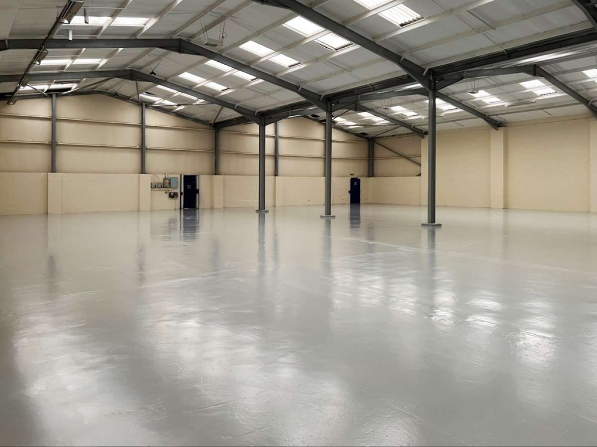 Industrial Unit in Walsall - photo 4