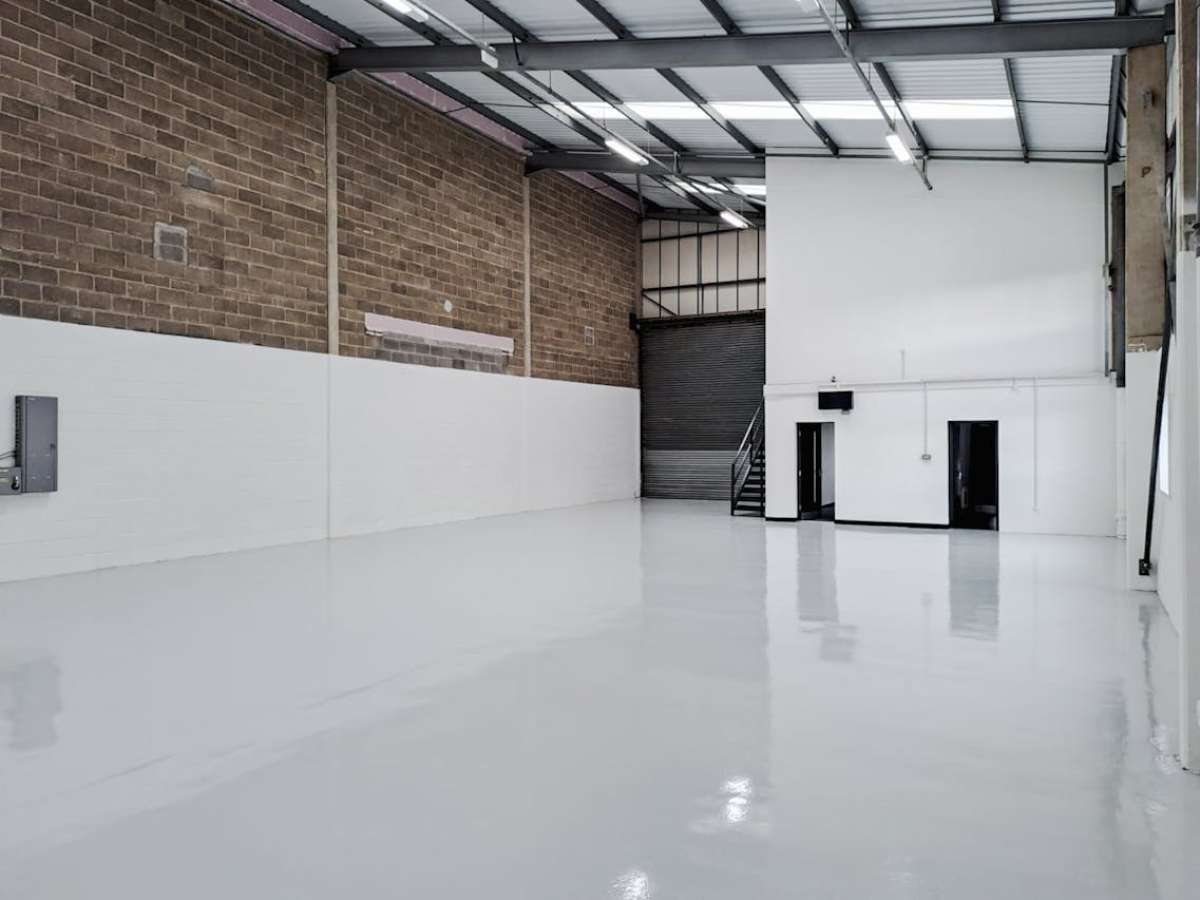 Industrial Unit in Poole - photo 4