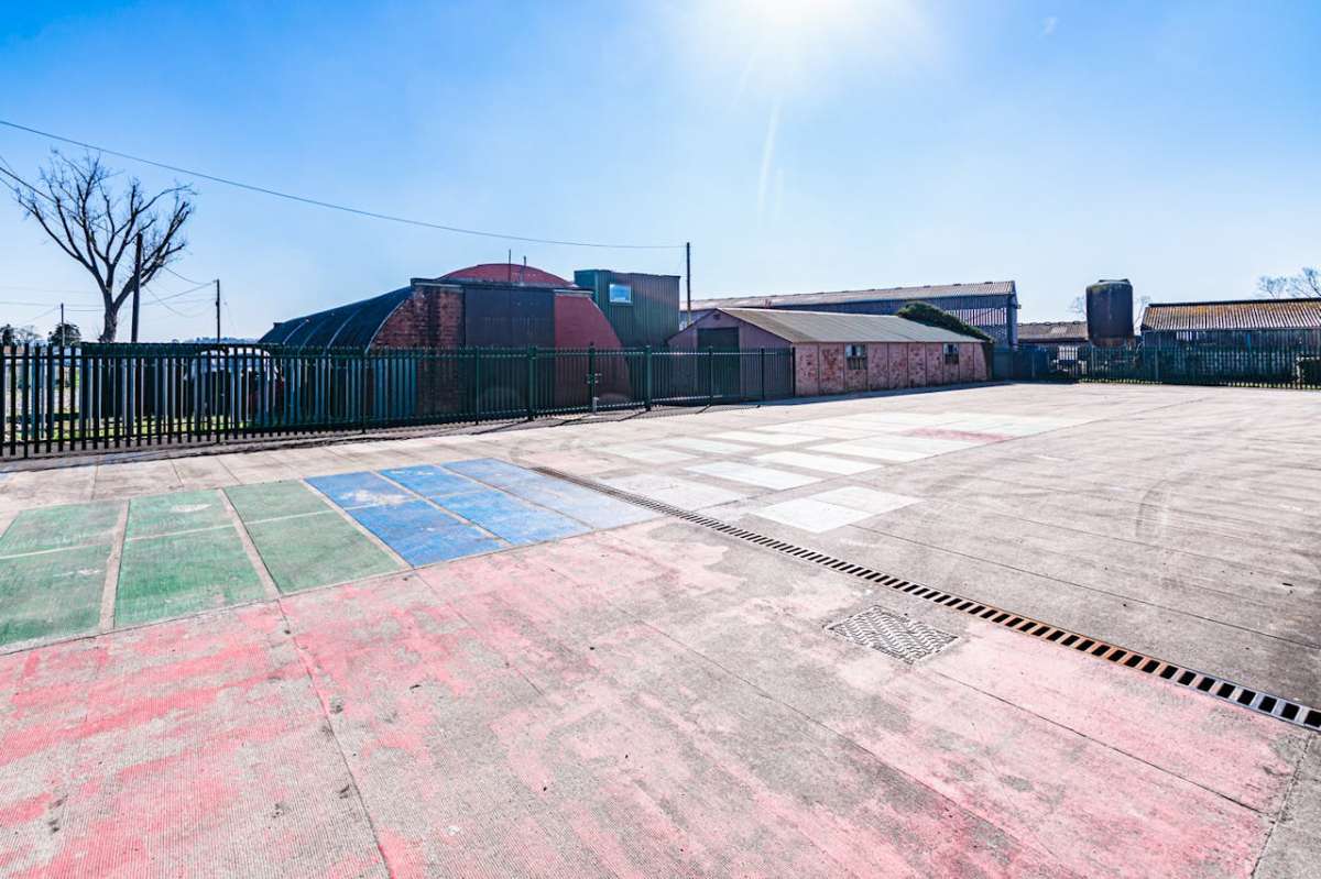 Industrial in Sturminster Newton