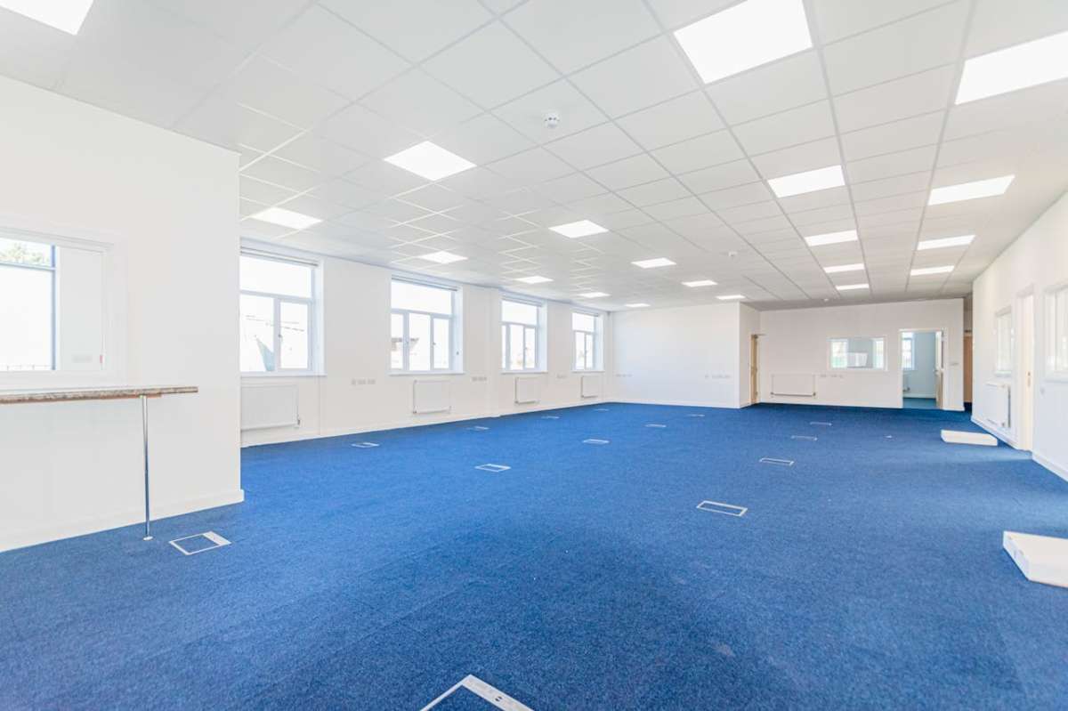 Industrial Unit in Sturminster Newton - photo 2