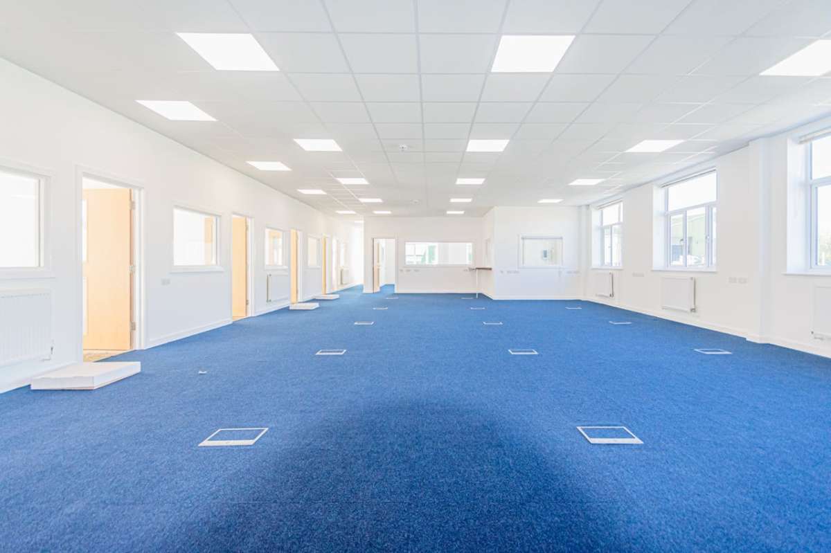 Industrial Unit in Sturminster Newton - photo 4