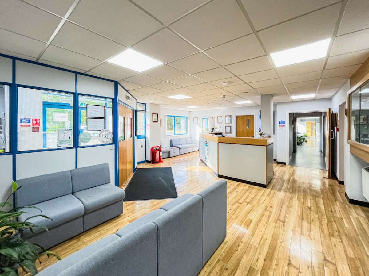 Retail/Shop in Wimborne - photo 4