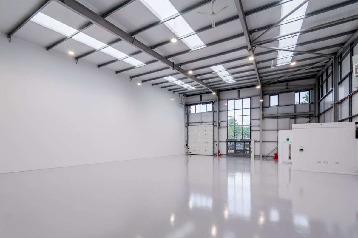 Industrial Unit in Poole - photo 4