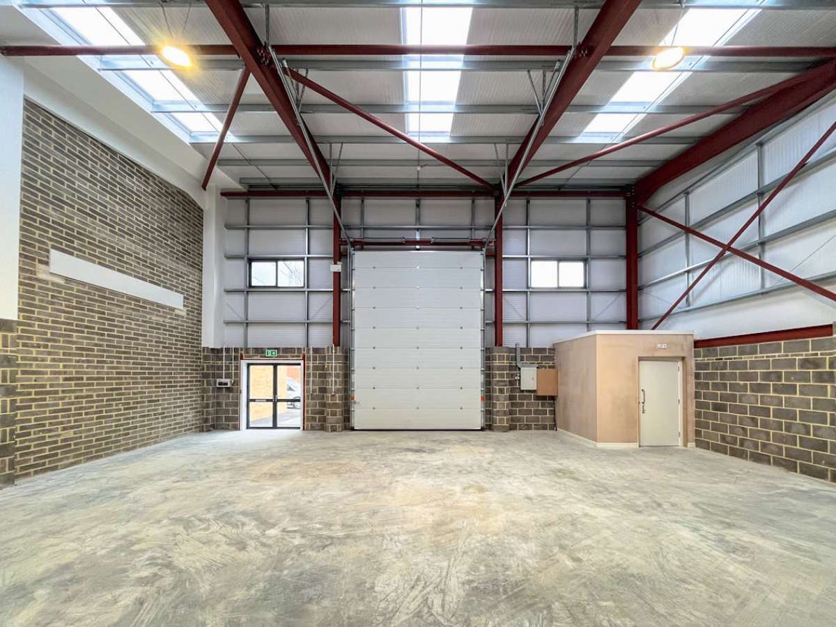 Industrial Unit in Wimborne - photo 2