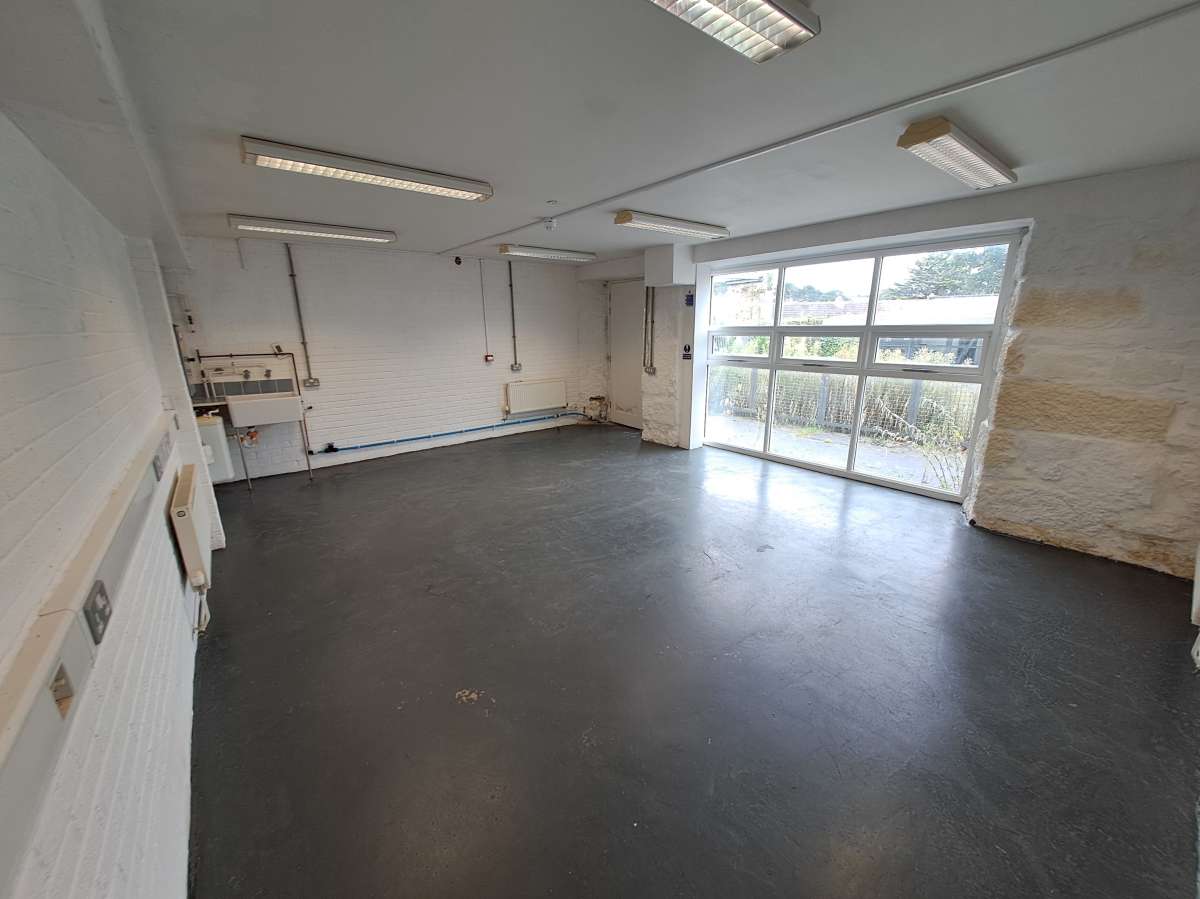 Industrial Unit in Hayle - photo 4