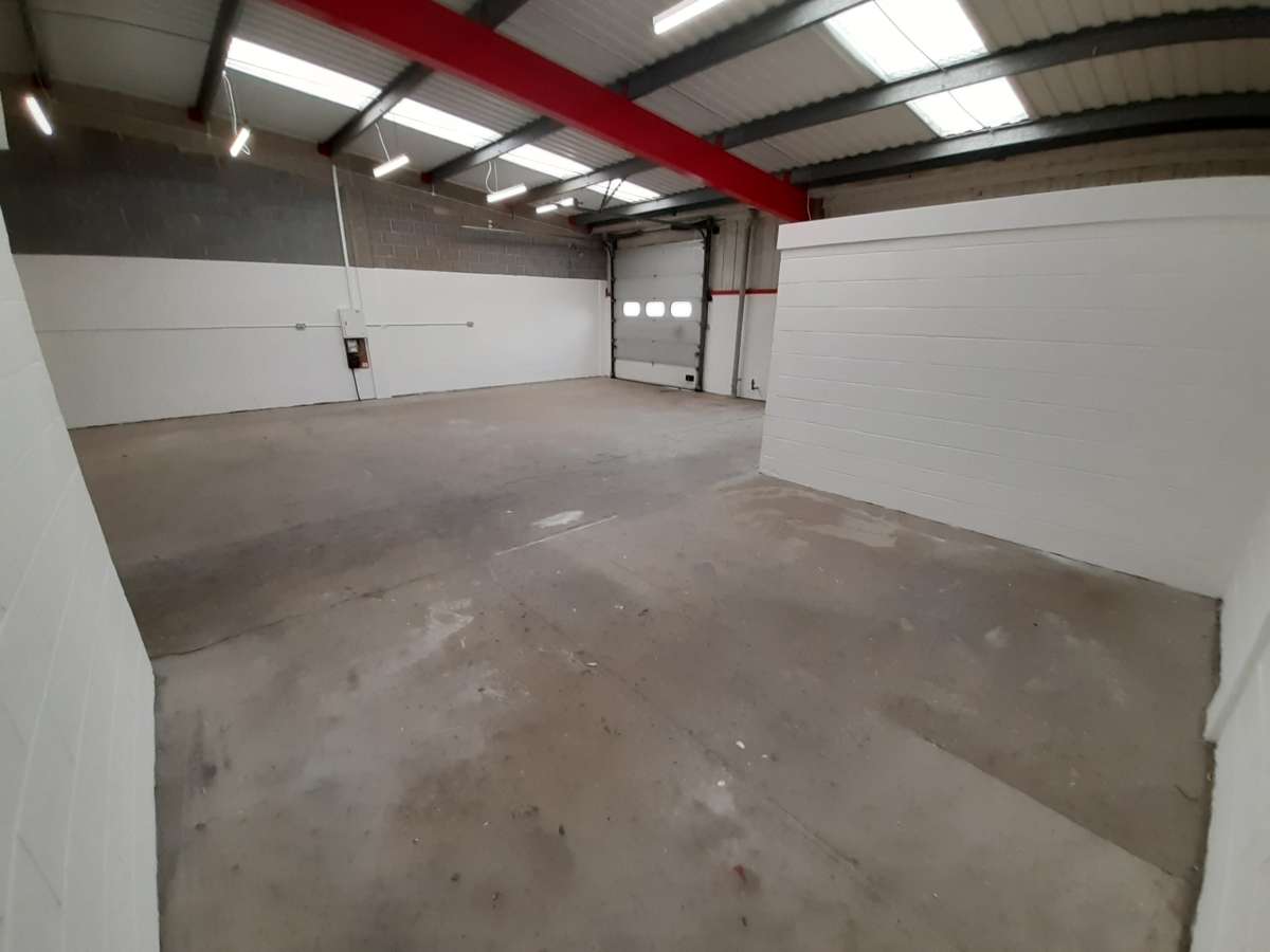 Industrial Unit in Worthing - photo 2