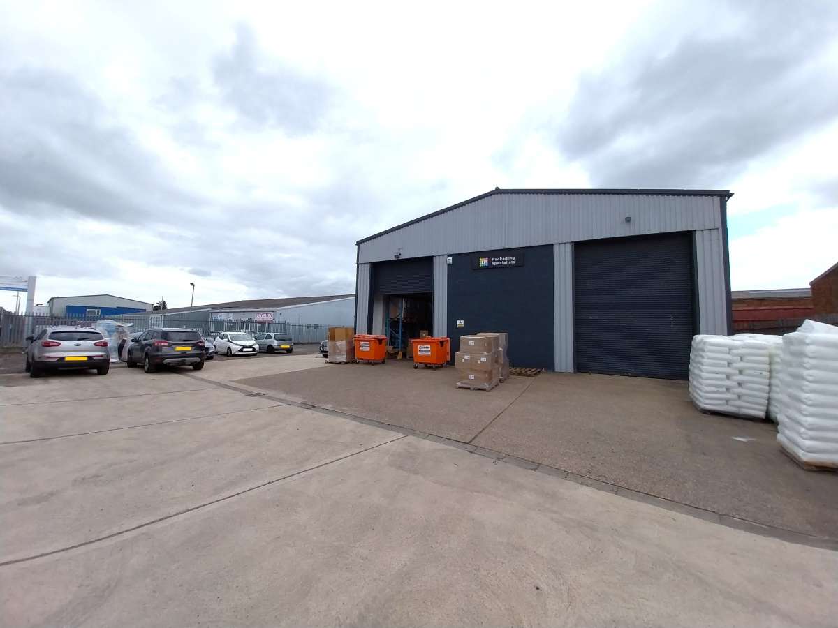 Industrial Unit in Lincoln - photo 2