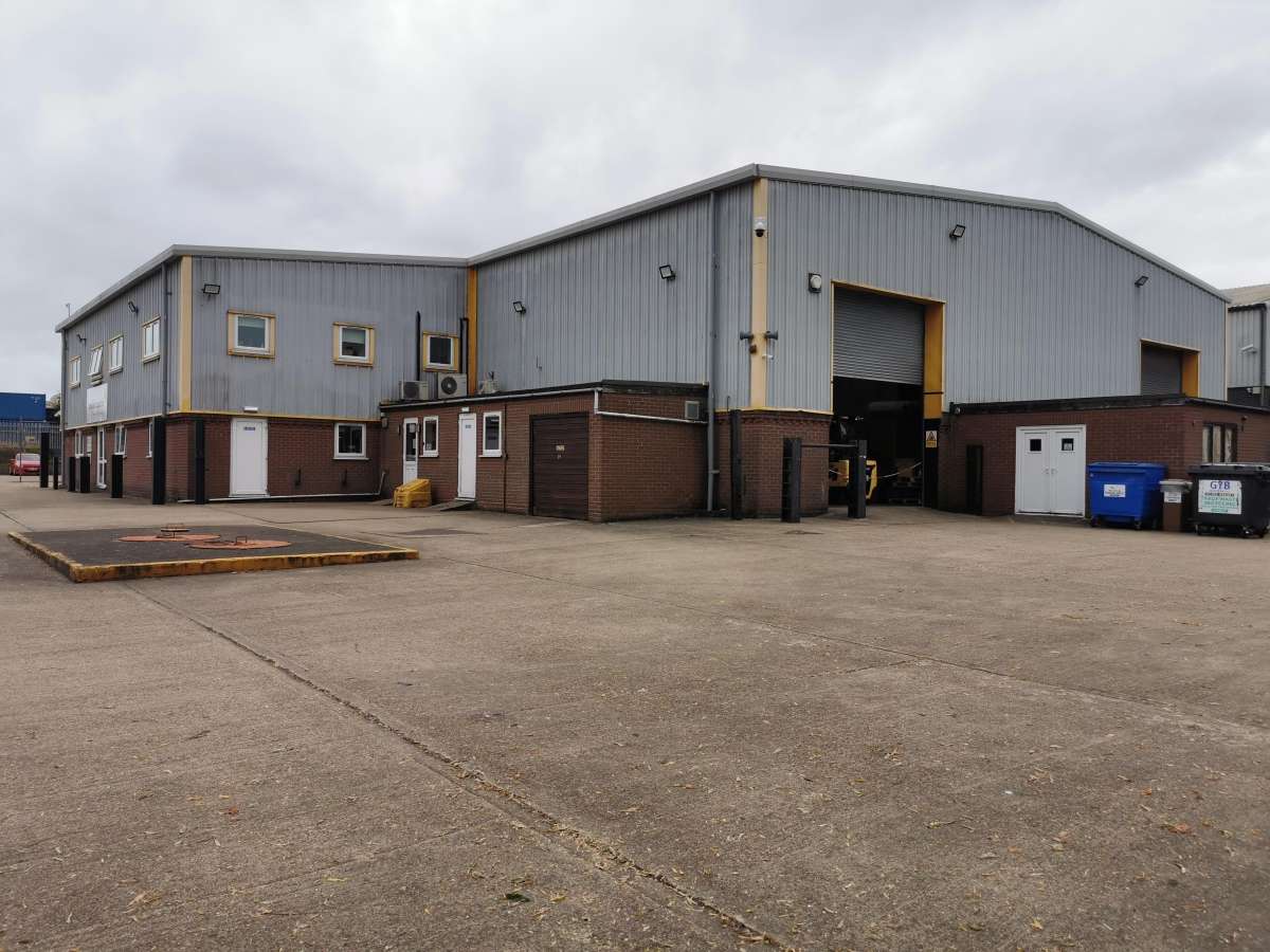 Industrial Unit in Great Yarmouth - photo 2