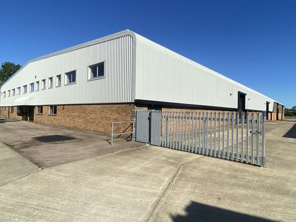 Industrial Unit in St Ives (Cambs) - photo 4