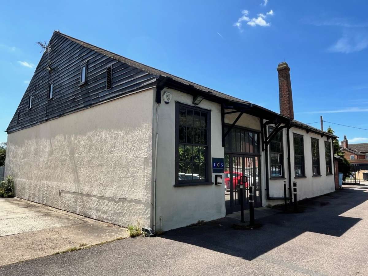 Industrial Unit in Earls Colne - photo 3