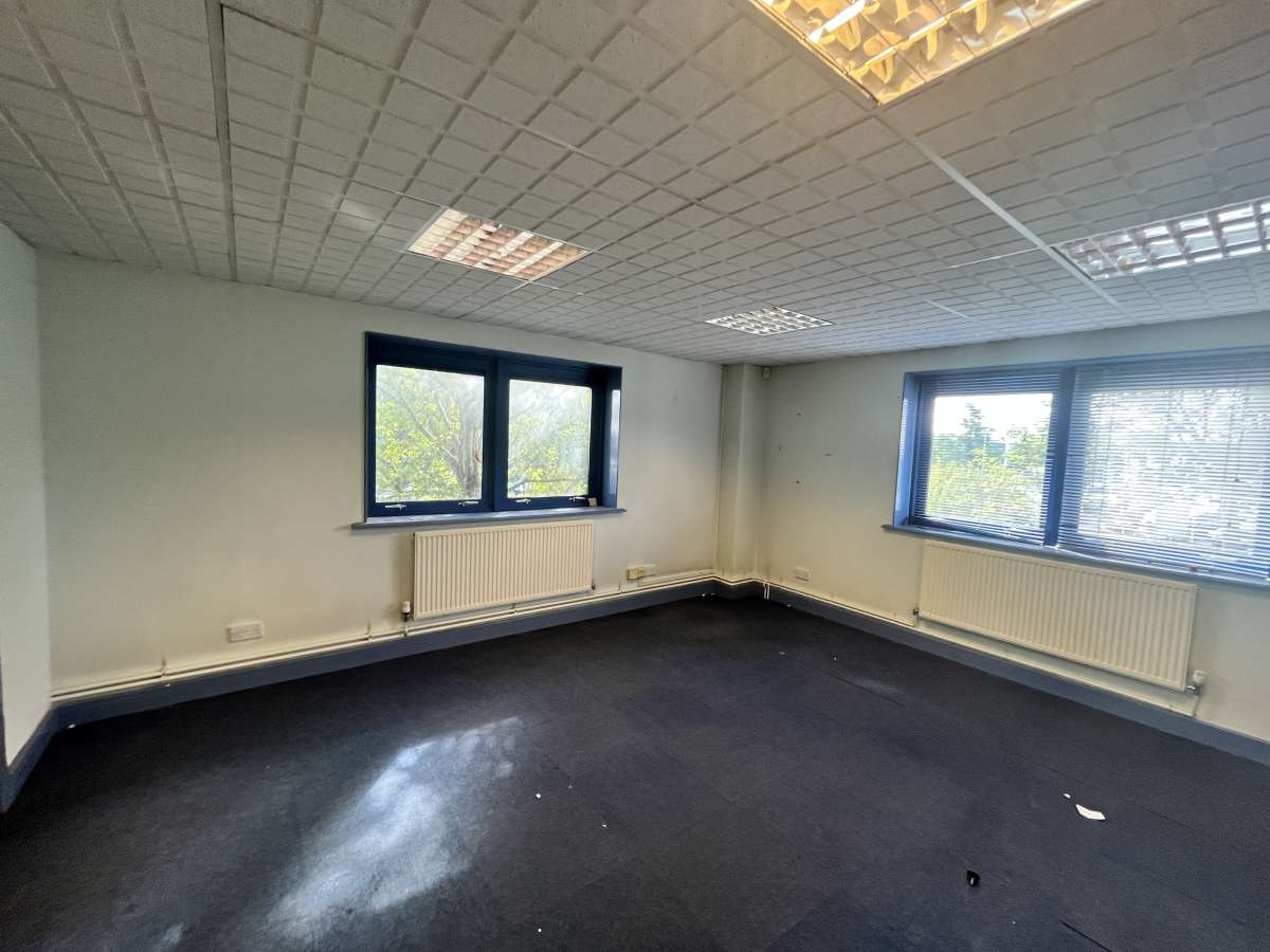 Industrial Unit in Exeter - photo 4