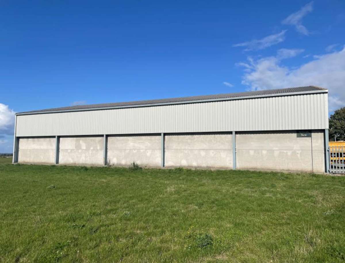 Industrial Unit in Warminster - photo 3