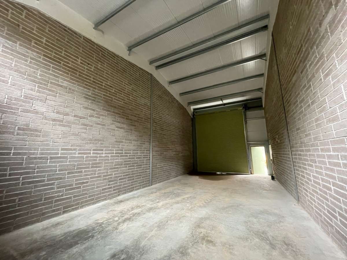 Industrial Unit in South Brent - photo 4