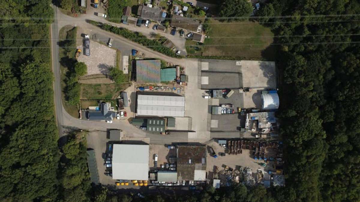 Industrial Unit in Fordingbridge - photo 2