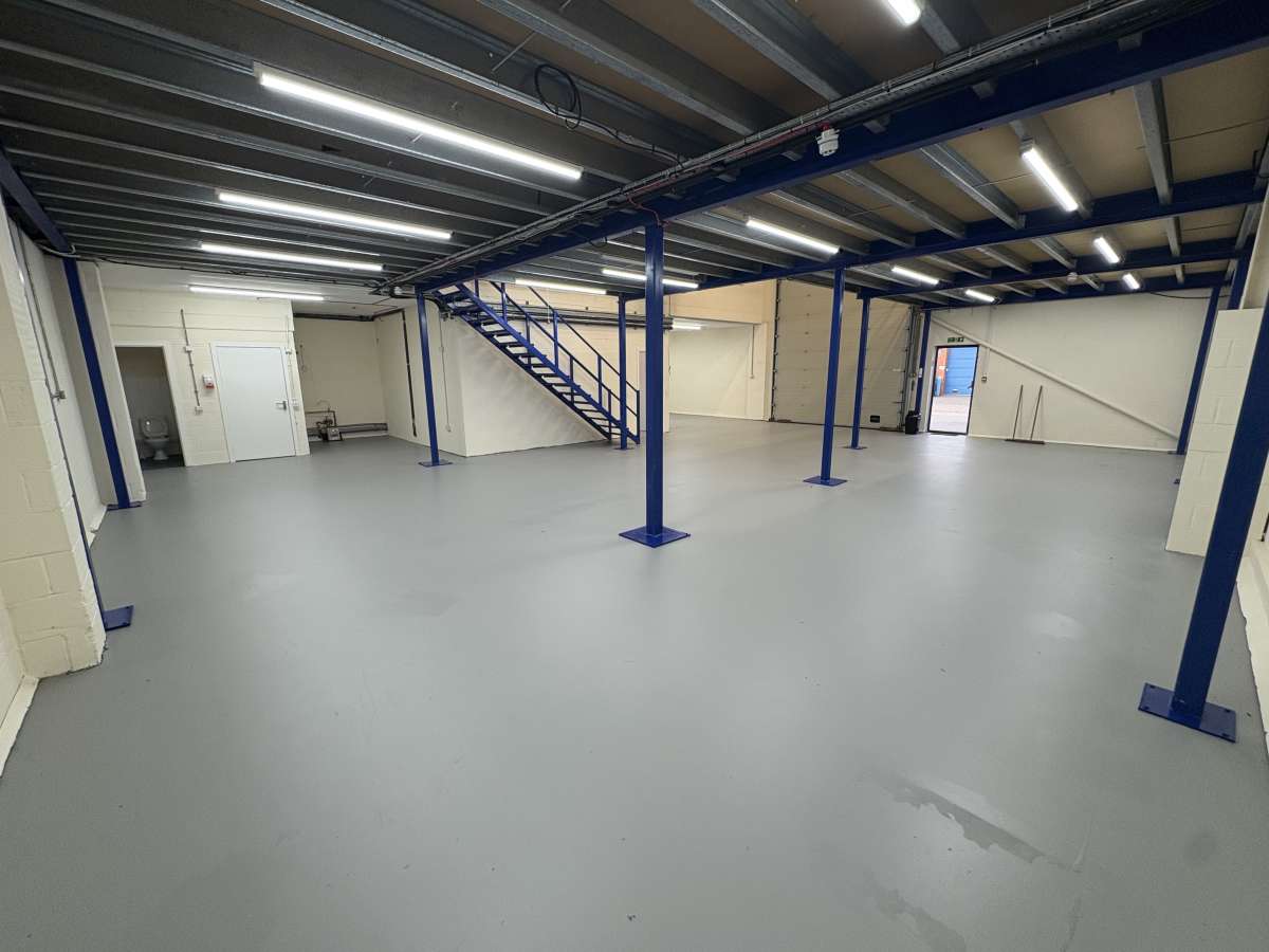 Industrial Unit in Southampton - photo 4