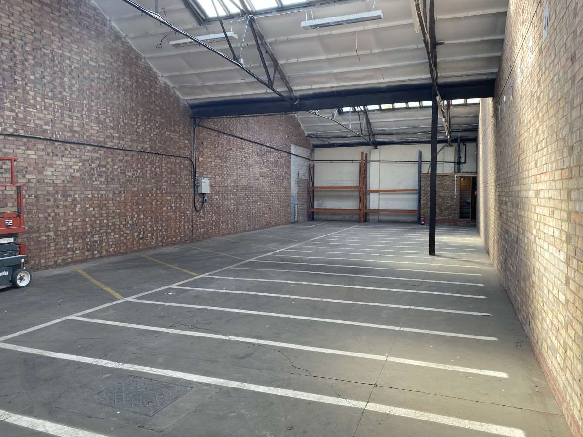 Industrial Unit in Cradley Heath - photo 2